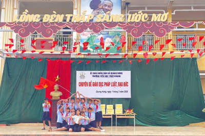TRƯỜNG TIỂU HỌC TRỰC KHANG RỘN RÀNG CÁC HOẠT ĐỘNG CHÀO MỪNG NGÀY QUỐC TẾ PHỤ NỮ 8/3