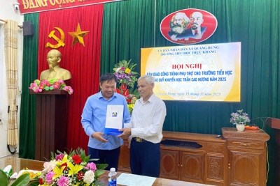 TẤM LÒNG CAO QUÝ CỦA BÁC TRẦN VĂN HUYÊN NHÀ TÀI TRỢ XÂY DỰNG CÔNG TRÌNH NHÀ VỆ SINH TẶNG TRƯỜNG TIỂU HỌC TRỰC KHANG